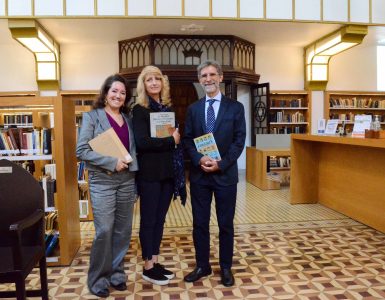 La Dra. Tessy Schlosser, la Dra. Silvia Hamui Sutton y el Arq. Ezra Cherem fueron los encargados de presentar oficialmente la cuarta edición de la FILJU.